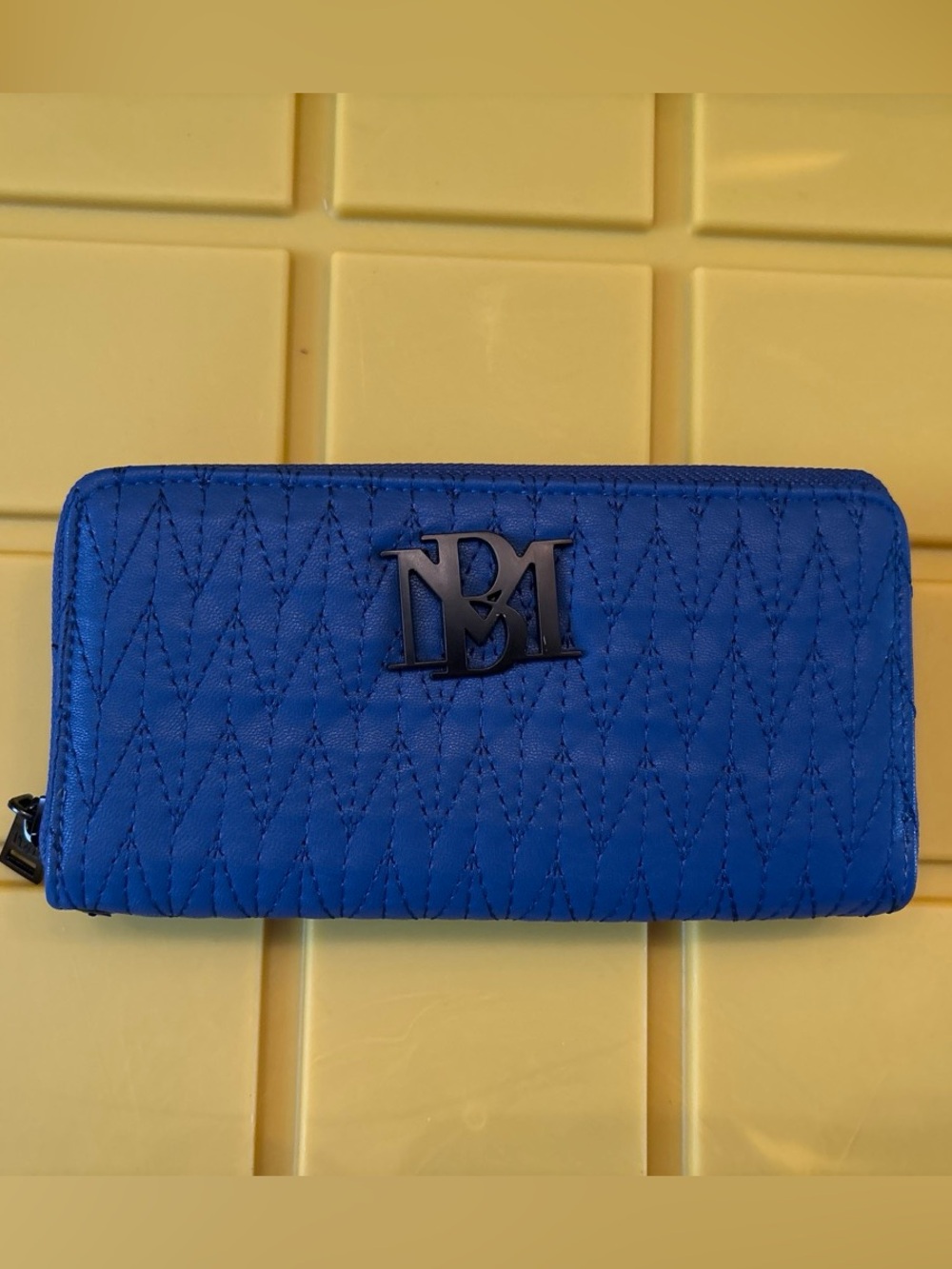 Badgley Mischka Blue Quilted Zip Wallet with Phone Holder